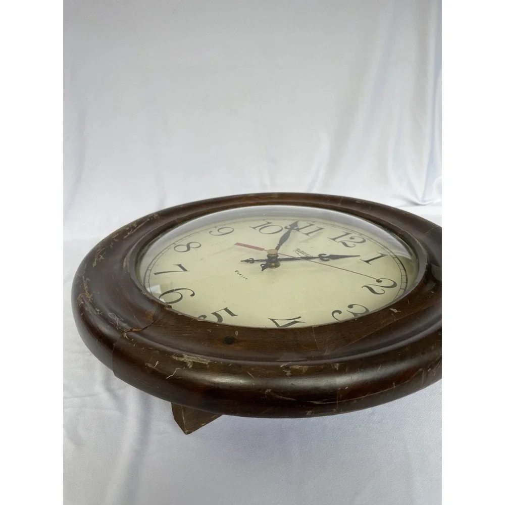 New England Clock Company wall round NOT‎ WORKING